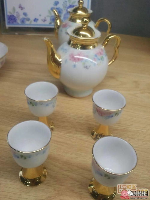 網友今天去參觀北流國際陶瓷城參觀廣西傳統工藝陶瓷精品展覽,拍了些很漂亮的陶瓷...